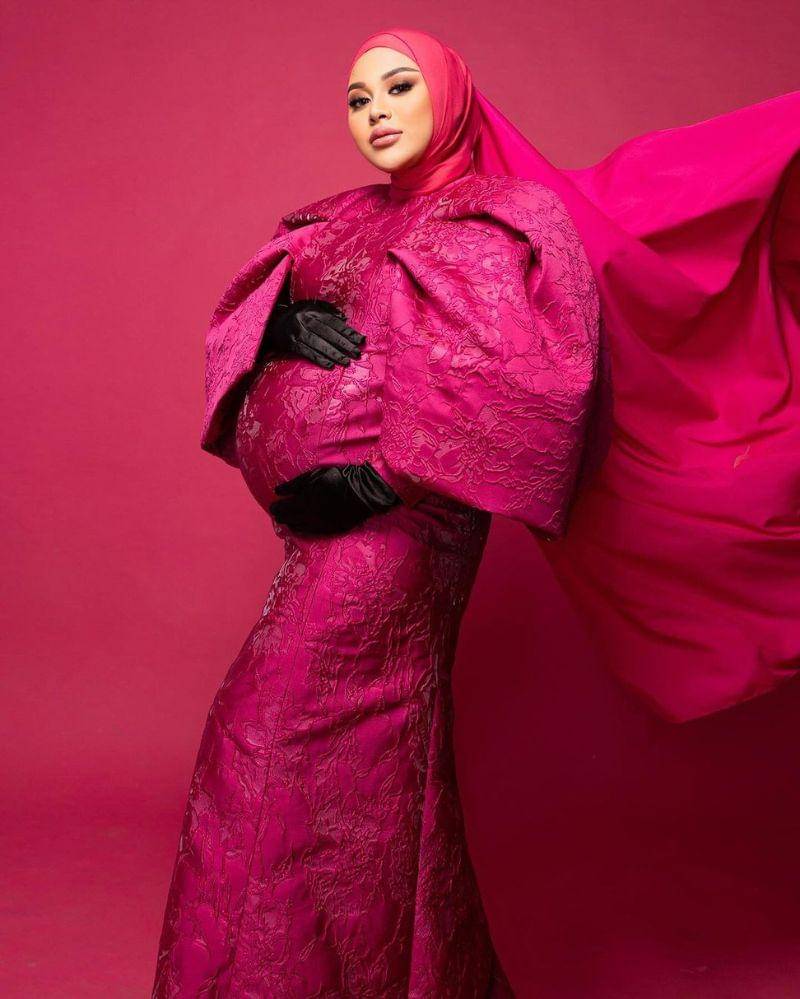 Instagram.com/@aurelie.hermansyah